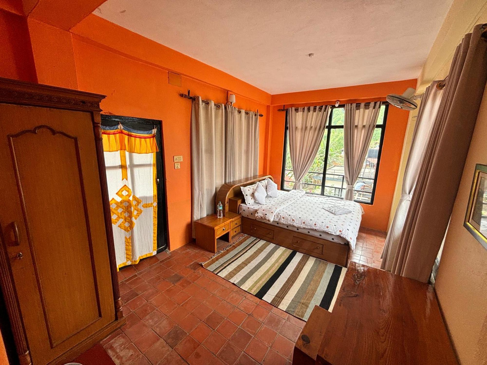 Hotel Siddhartha Garden Ayurveda Pokhara Exterior foto